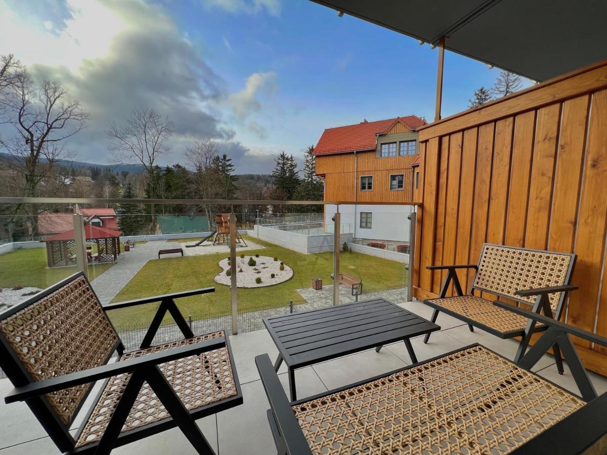 Modern Stone Hill Apartment Шклярська Поремба Екстер'єр фото